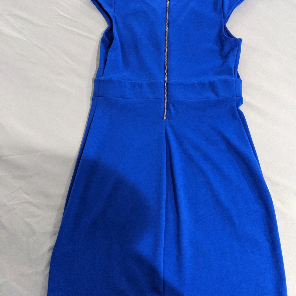 Dress - Picture 3 of 6